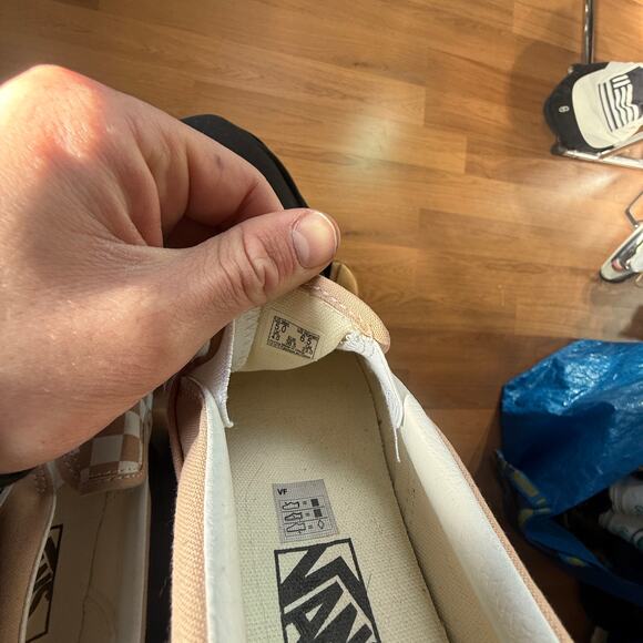 Women's Vans Rose Smoke Tan Classic Slip-On Checkerboard Sneakers Shoes Sz 6.5 - Picture 6 of 7